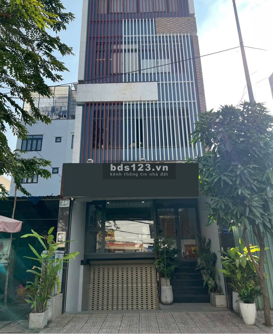 Chuyển nhượng mặt bằng văn phòng tầng trệt ở quận 2