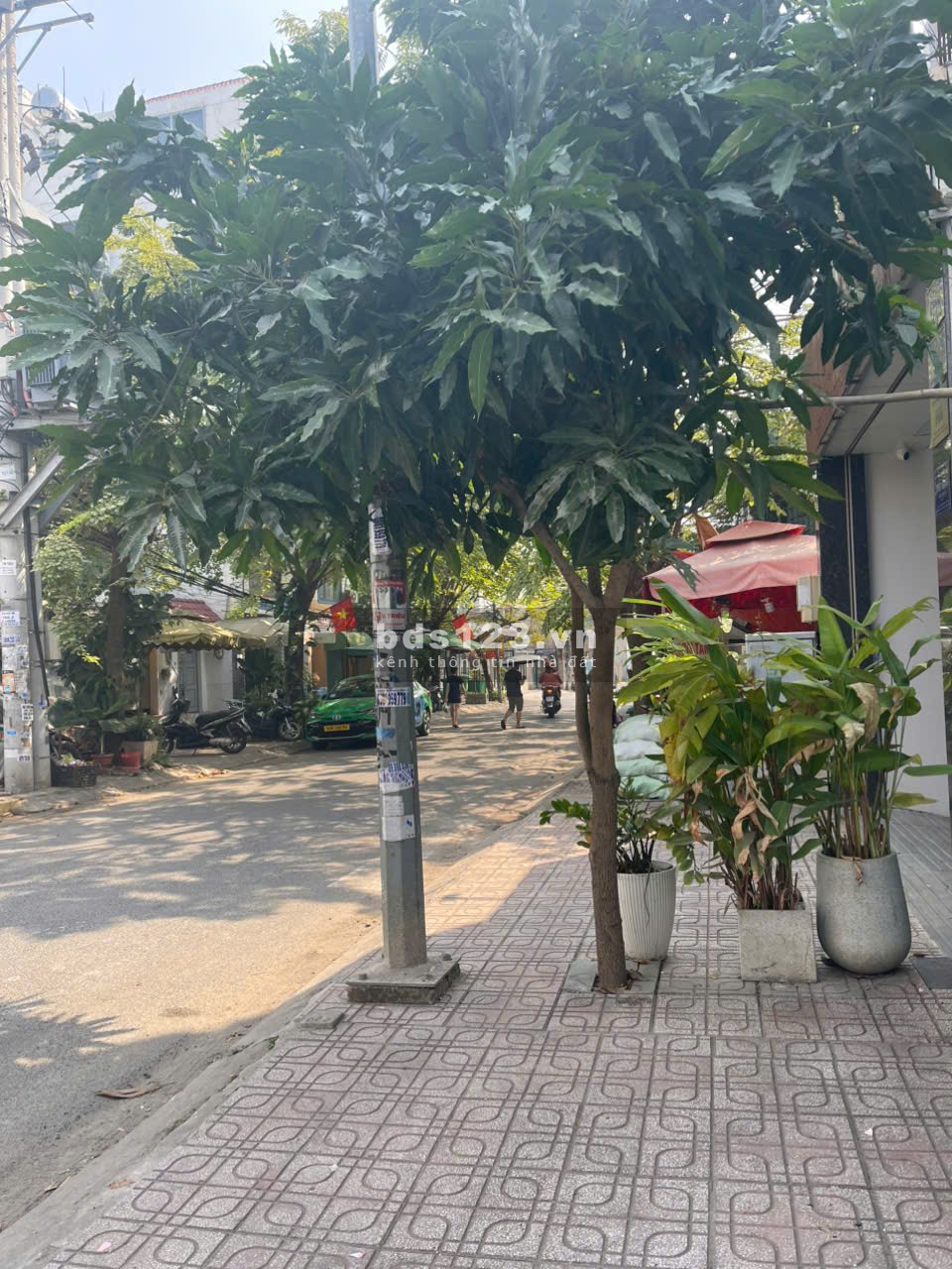 Chuyển nhượng mặt bằng văn phòng tầng trệt ở quận 2