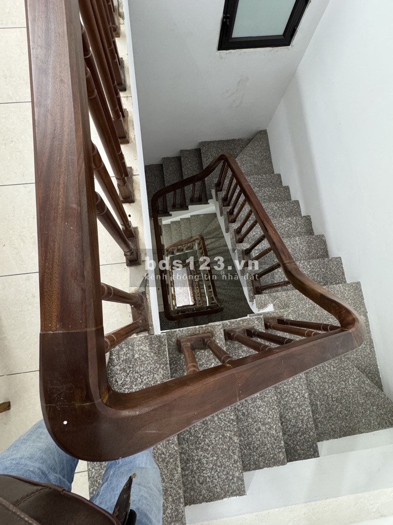 Bán nhà Lĩnh Nam – 35M2, 5 Tầng – Gần ô tô – Full nội thất - Kinh doanh đỉnh!