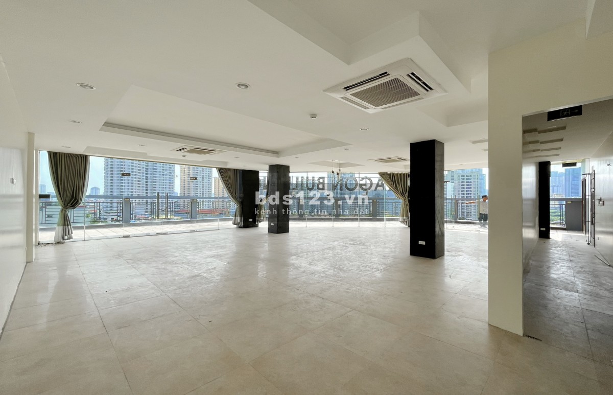 Cần cho thuê văn phòng tại Phố Dịch Vọng, diện tích 200m2 giá rẻ bất ngờ