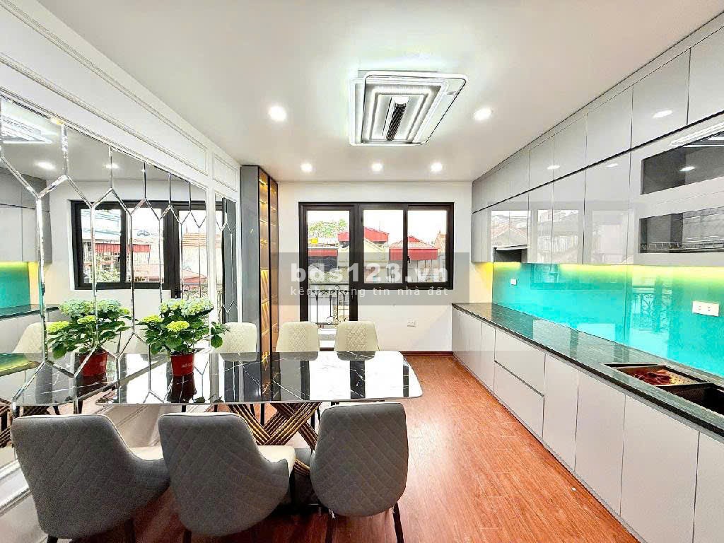 Bán nhà mặt tiền đẹp vị trí đặt địa quận Tây Hồ
