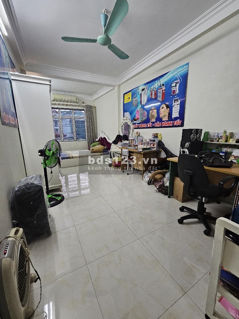 Bán gấp nhà Vĩnh Hưng – 38M2, 4 Tầng – Full nội thất - Giá quá hời!