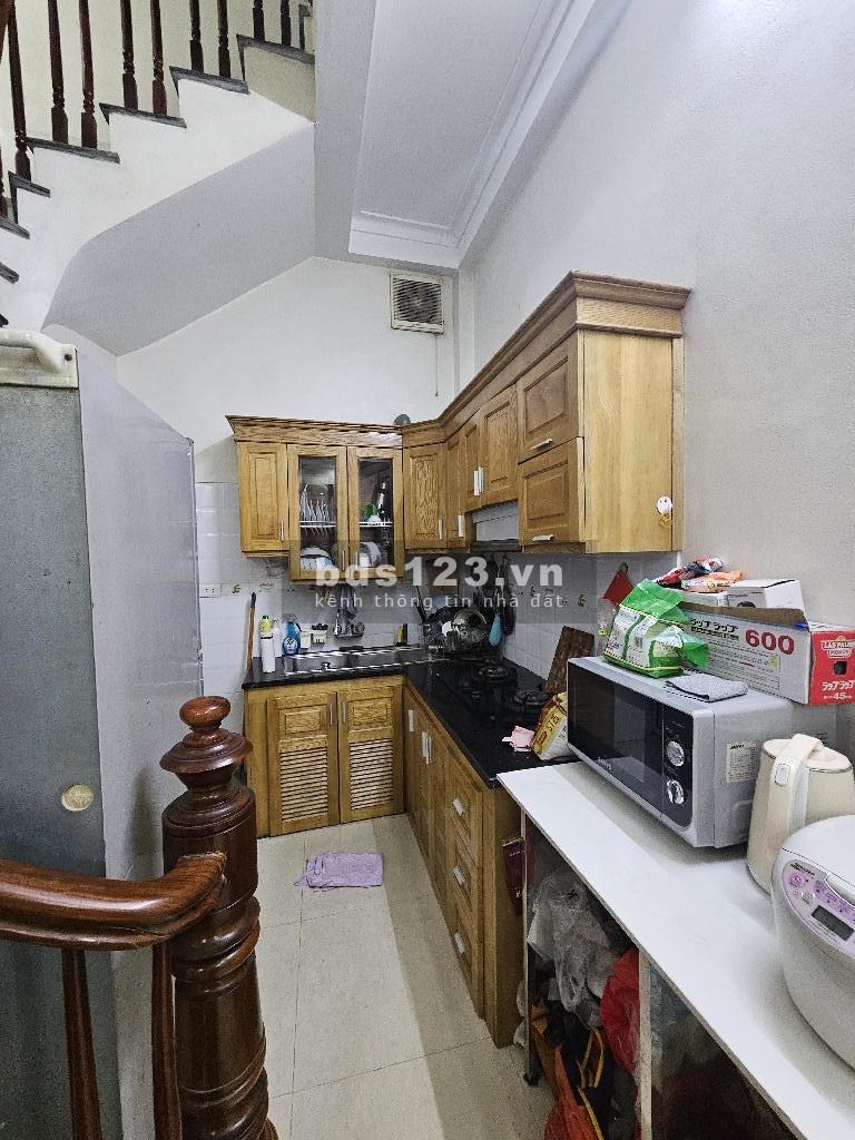 Bán gấp nhà Vĩnh Hưng – 38M2, 4 Tầng – Full nội thất - Giá quá hời!