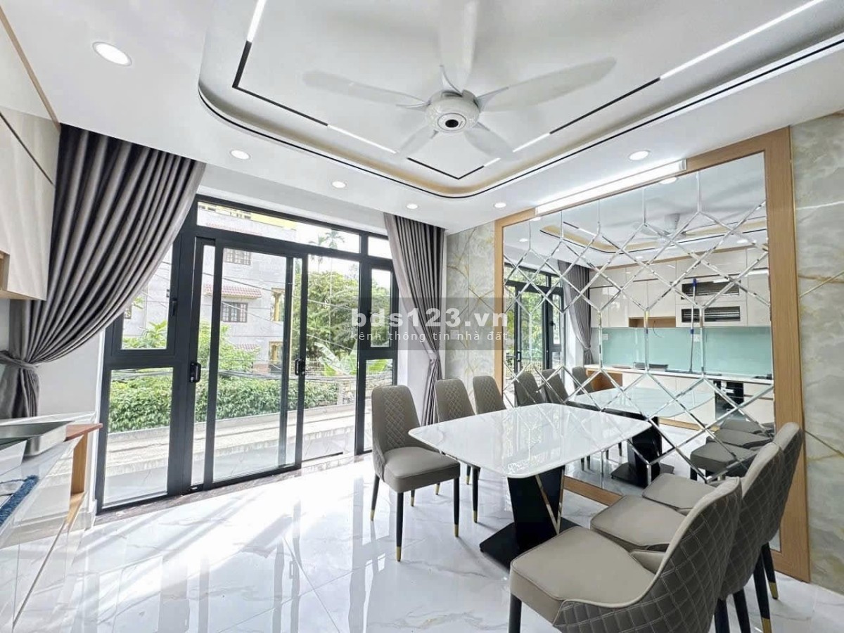 Nhà ngay Ngã Tư Bốn Xã - full nội thất cao cấp - 4m x 14,5m - giáp ranh Tân Phú - vào ở ngay