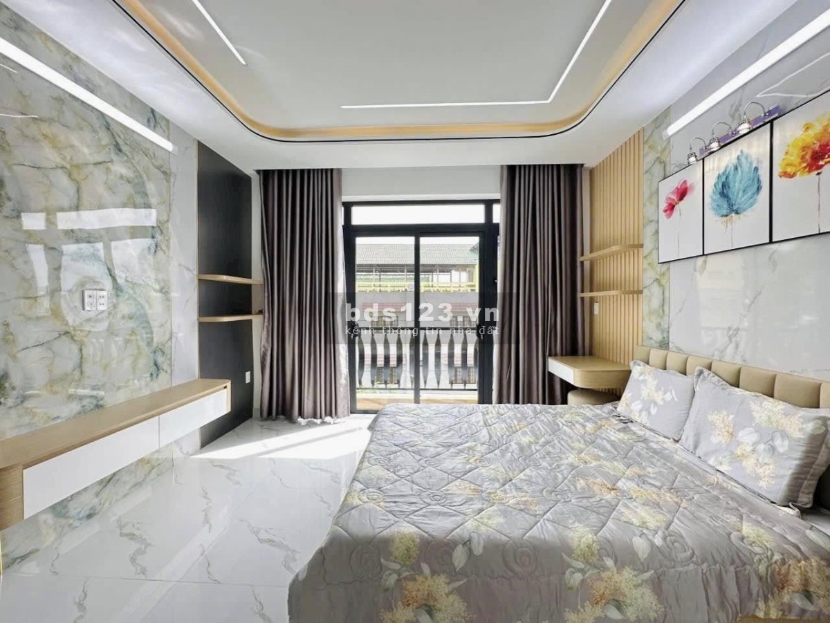 Nhà ngay Ngã Tư Bốn Xã - full nội thất cao cấp - 4m x 14,5m - giáp ranh Tân Phú - vào ở ngay