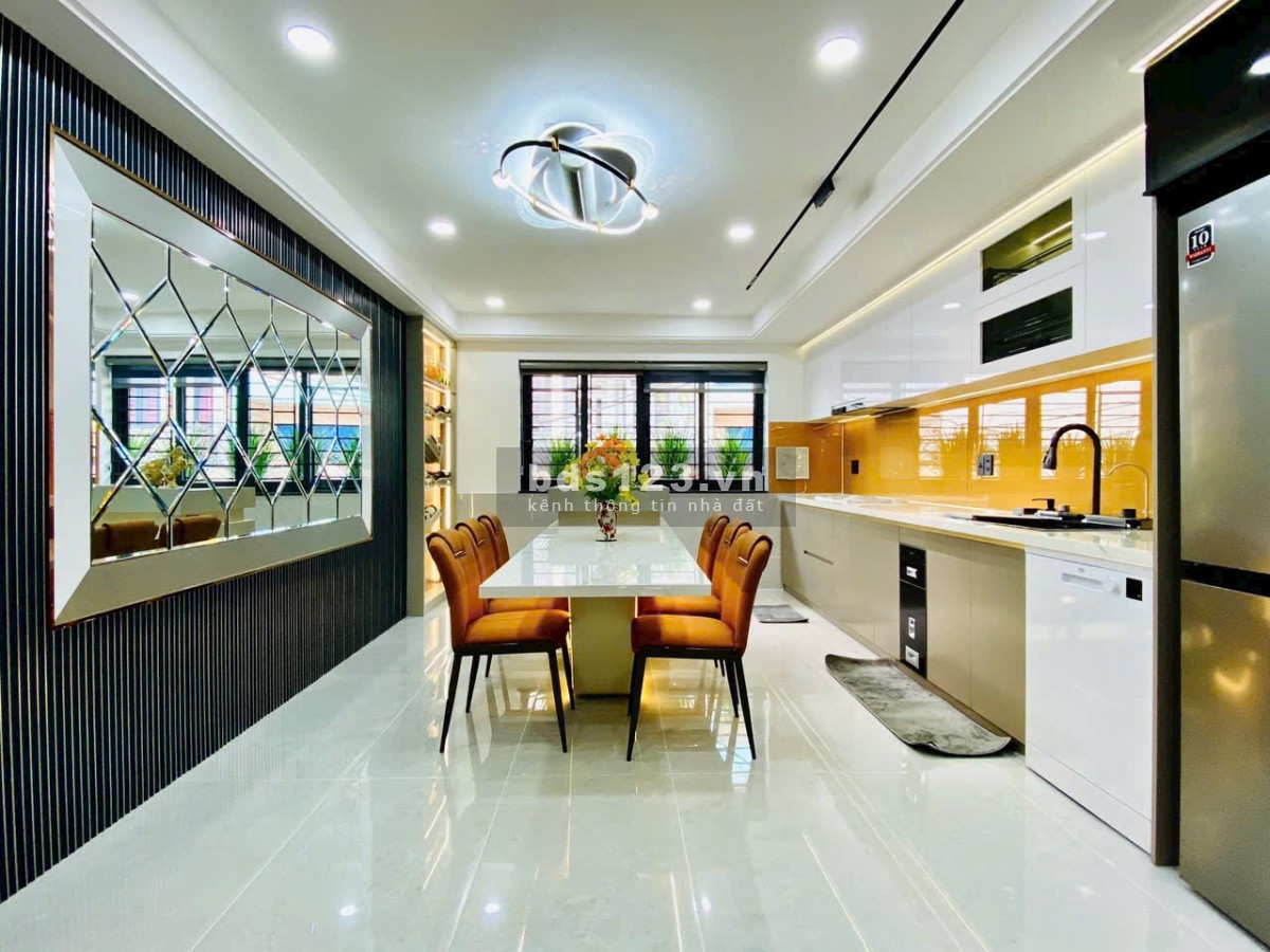 Bán Siêu Phẩm Nhà Phố có Thang Máy Đường Phạm Văn Bạch, Phường 12, Quận Gò vấp, Hồ chí Minh