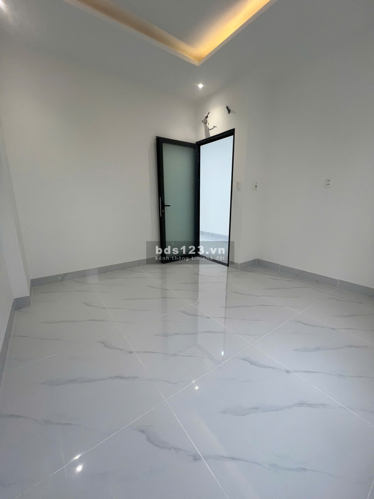 Chính chủ cho thuê nhà mặt tiền đối diện Vinhomes Grand Park