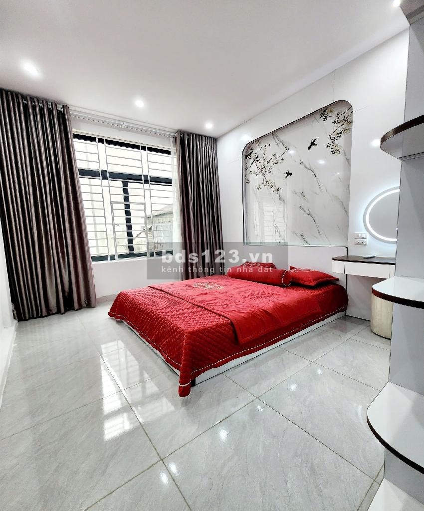 Bán nhà phố Minh Khai - 5 tầng - Chỉ 5.75 tỷ - Ở ngay