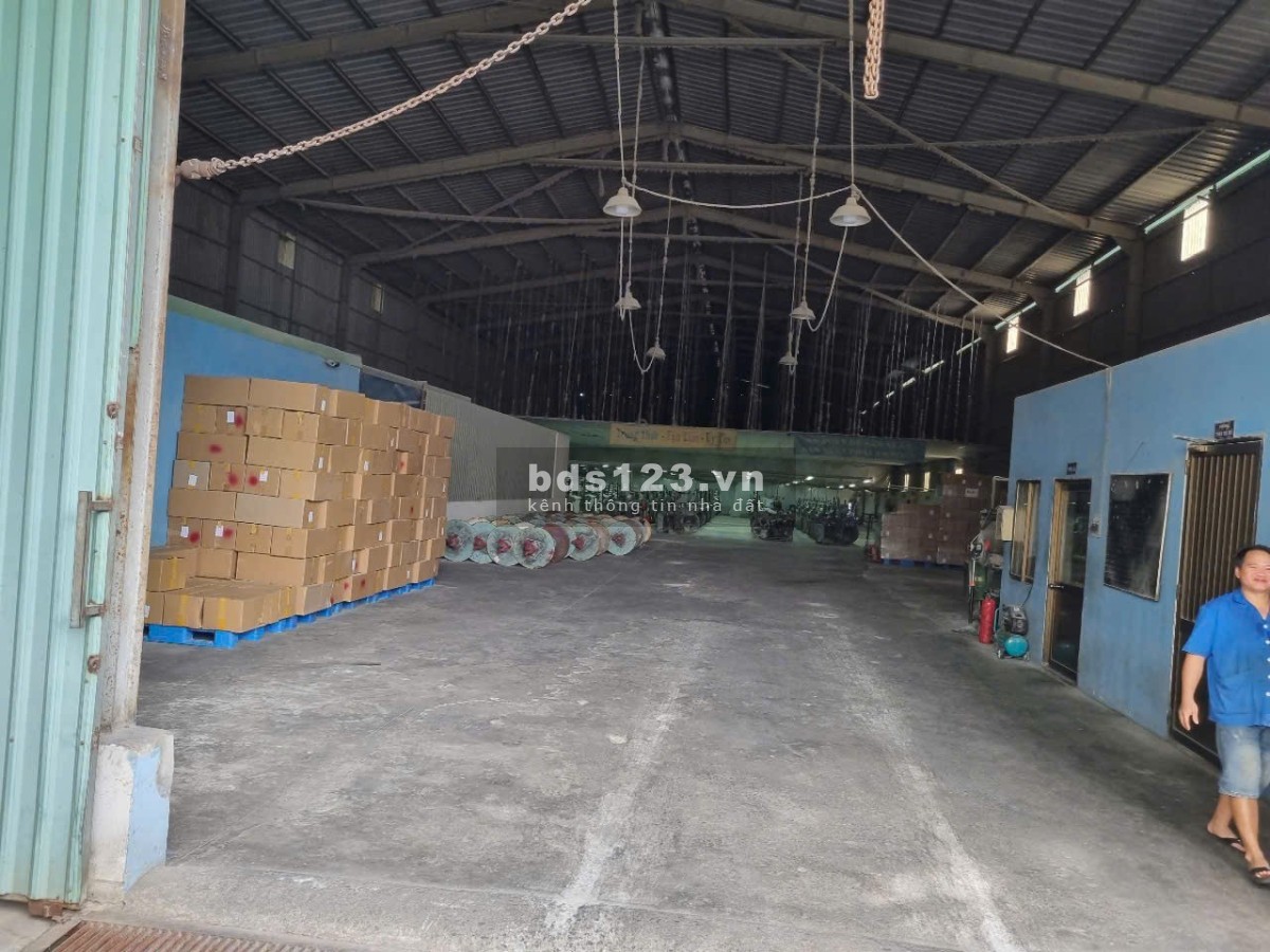 Cho thuê kho xưởng 1700m2 Tăng Nhơn Phú, Phước Long B, Quận 9