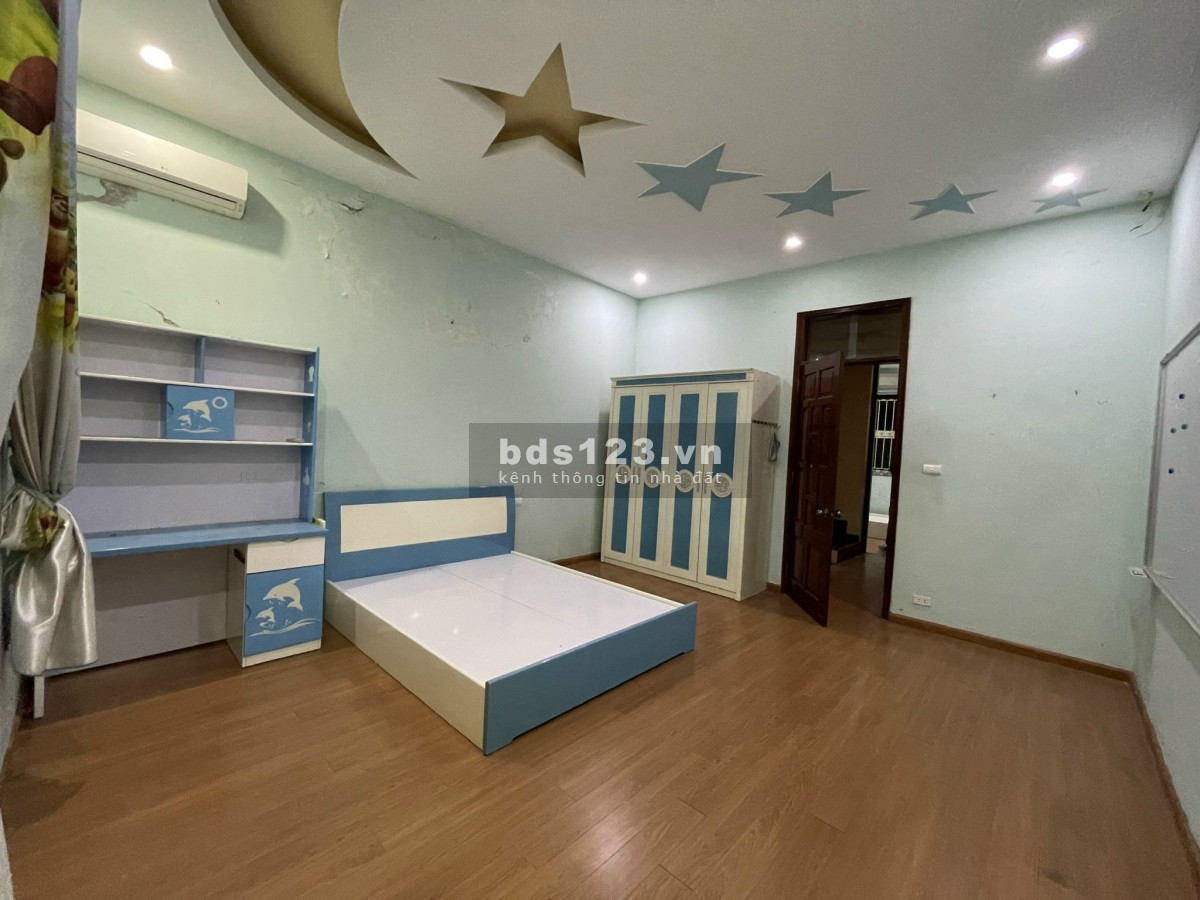 Cho thuê nhà nguyên căn 4.5 tầng ngõ Hồ Ba Mẫu, phợp hộ gia đình