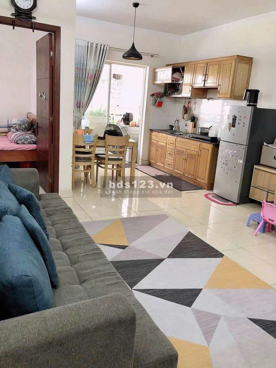 Chung cư Hoà Bình, Hiệp Tân, Tân Phú: 9tr/th, 3p ngủ, 2wc, NT, ban công