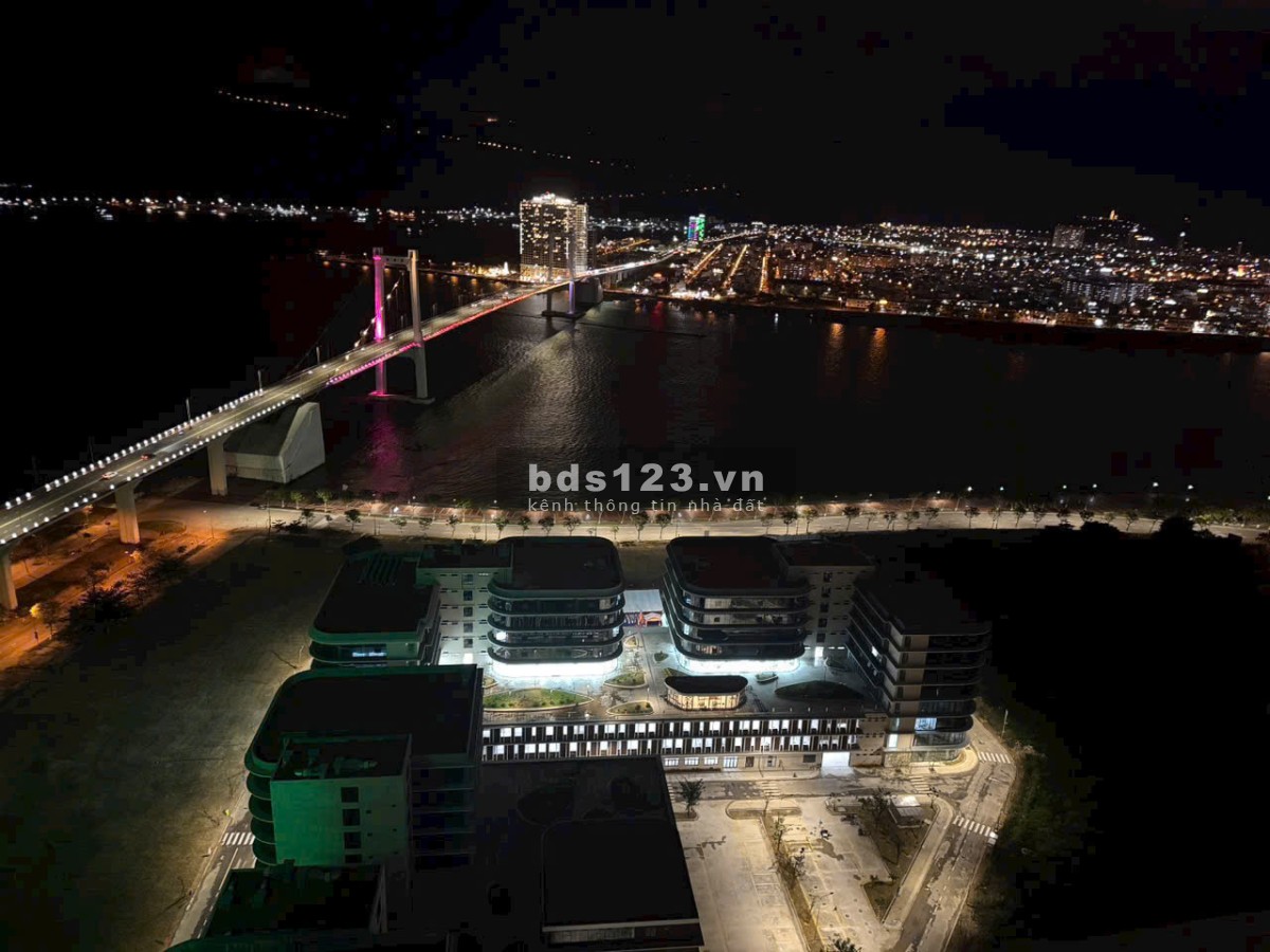 Bán Căn Hộ Mặt Tiền Biển - Cạnh Công Viên Phần Mềm - View thành phố - Sông Hàn - Pháo Hoa Đà Nẵng