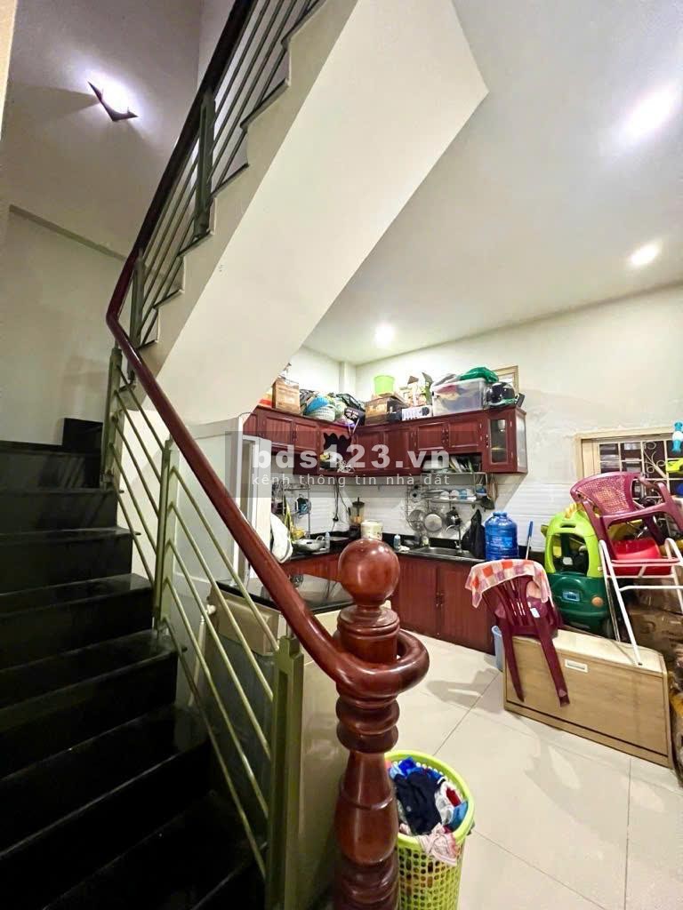 Nhà Trịnh Đình Trọng quận Tân Phú 4 X 11, hẻm oto tránh, nhỉnh 5 tỷ