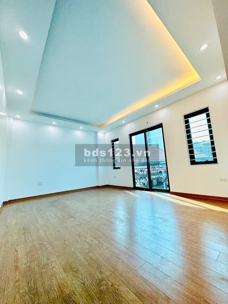 Nhà đẹp ở ngay - Thoáng sáng - Đa dạng tiện ích