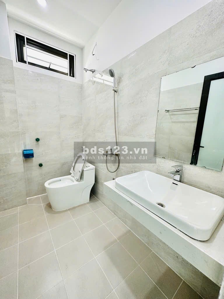 Nhà đẹp ở ngay - Thoáng sáng - Đa dạng tiện ích