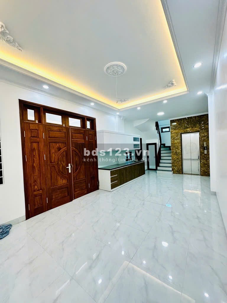 Nhà đẹp ở ngay - Thoáng sáng - Đa dạng tiện ích