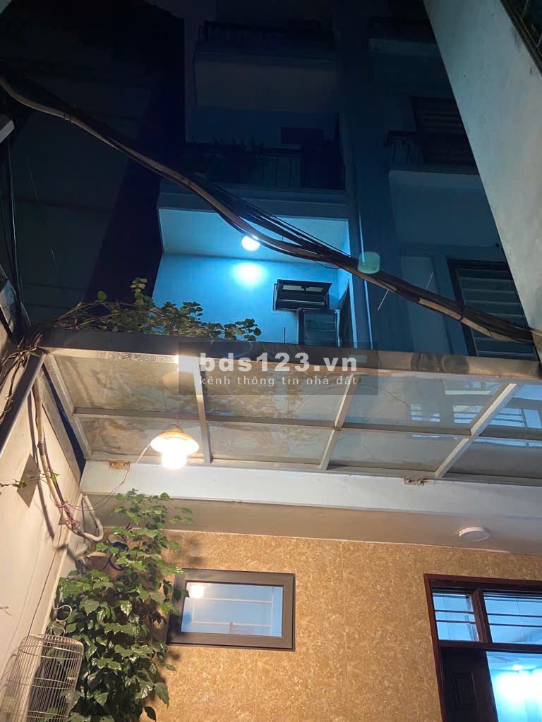 Nhà mới ở ngay diện tích 30.4m2 - 6,25tỷ