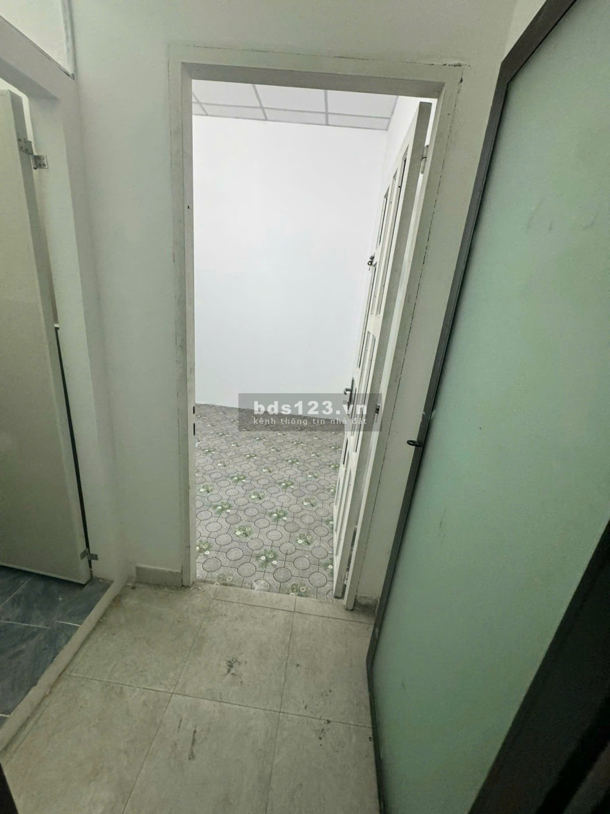 Chính chủ cho thuê phòng đường D2. Giá 4tr