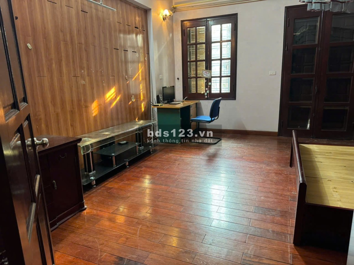 Rẻ bằng giá đất. Liền kề 4 tầng KĐT Kiến Hưng. Đường 3 ô tô tránh đỗ. Kinh doanh đỉnh