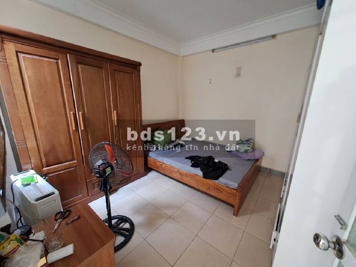Chính chủ cần bán nhà Long Biên 41m2, giá 5,75 tỷ, lh: 0968001329 để được tư vấn miễn phí