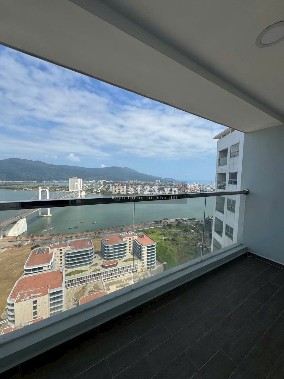 Căn hộ cao cấp ngay trung tâm Đà Nẵng view biển sông giá chỉ từ 4,X tỷ