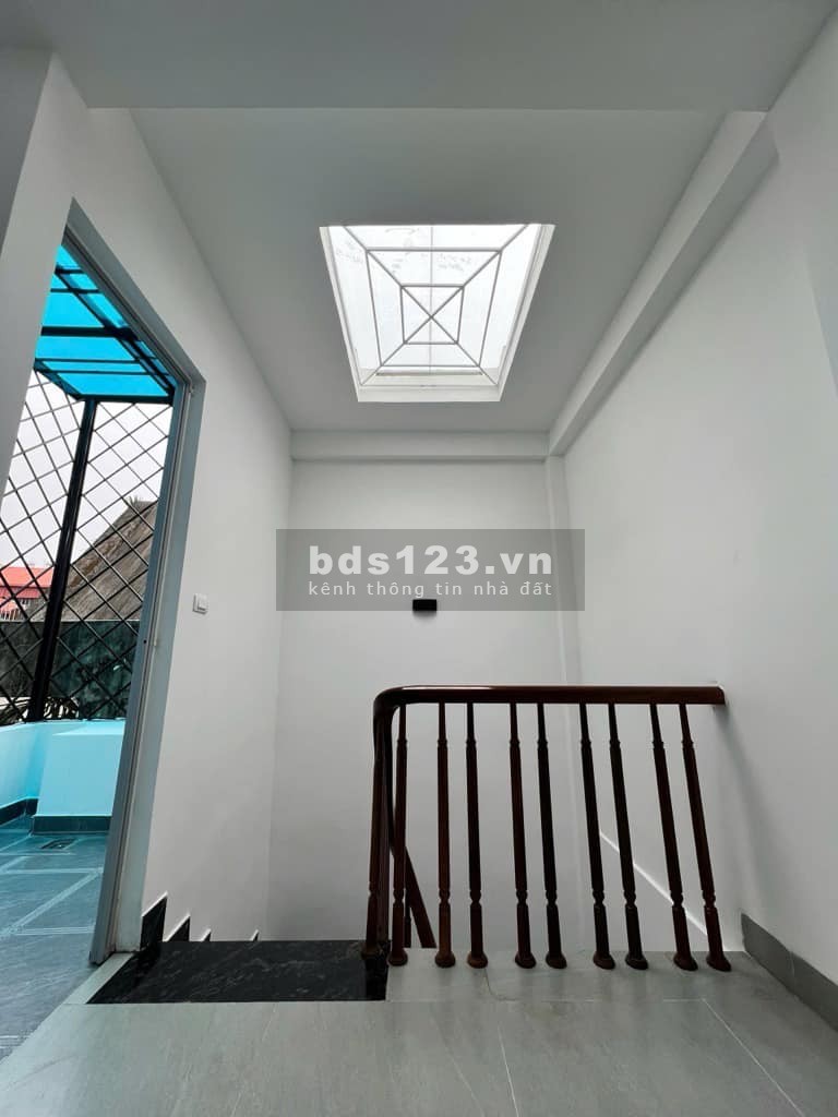Ngõ Tam Hiệp - Ngõ 3 gác - 50M Ra phố - 2 Thoáng trước sau - Tặng full nội thất