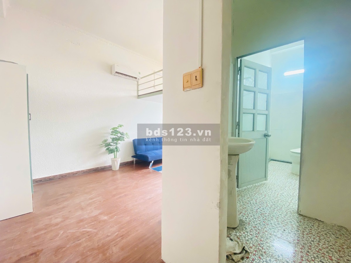 Căn hộ Duplex Full nội thất Quận 7 - gần KDC Kim Sơn, ĐH TDT 5p