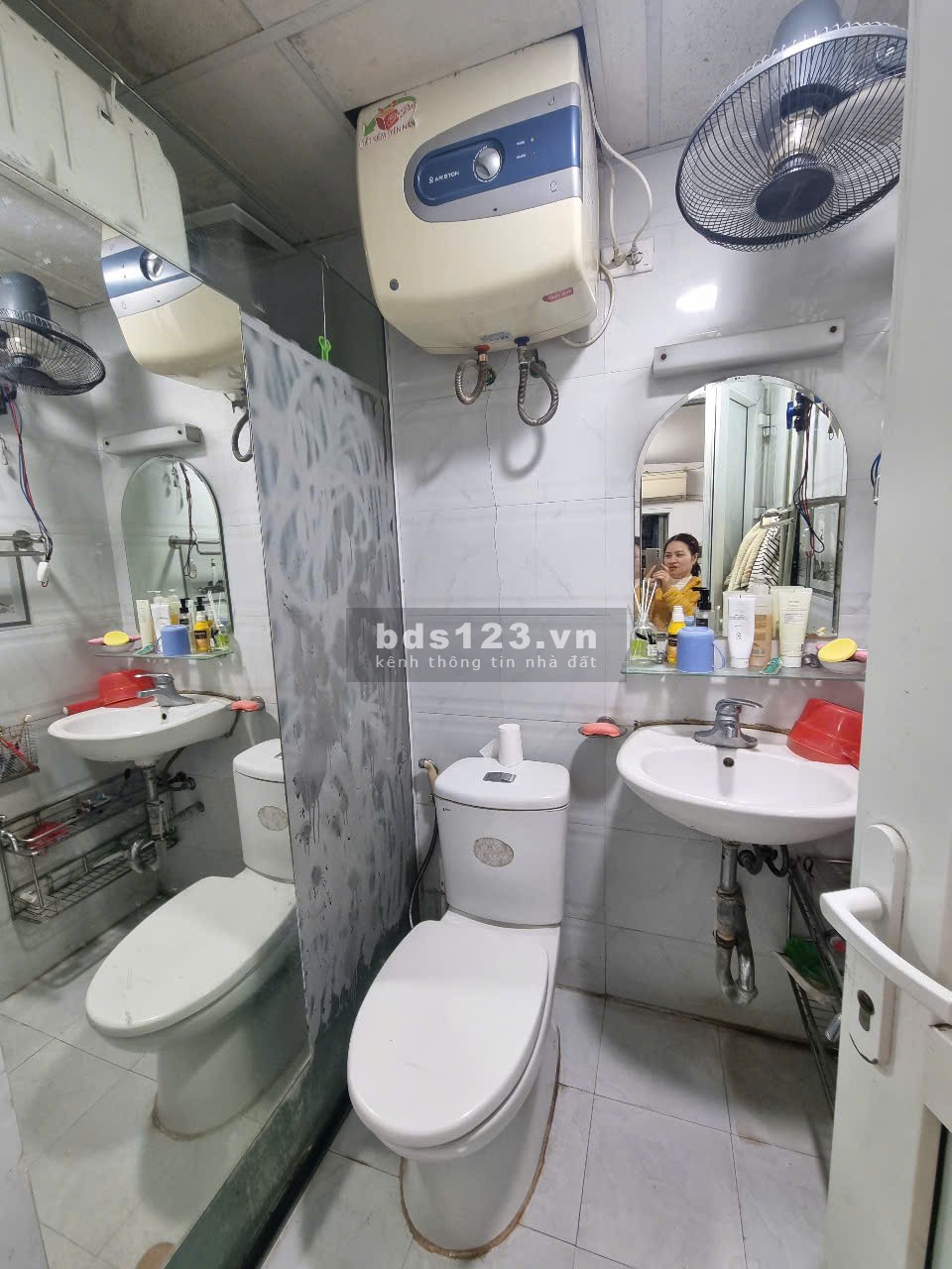 Nhà Hiếm: Phường Nghĩa Tân, Quận Cầu Giấy - Giá bán: 3 tỷ 150 triệu đồng- Sổ đỏ chính chủ