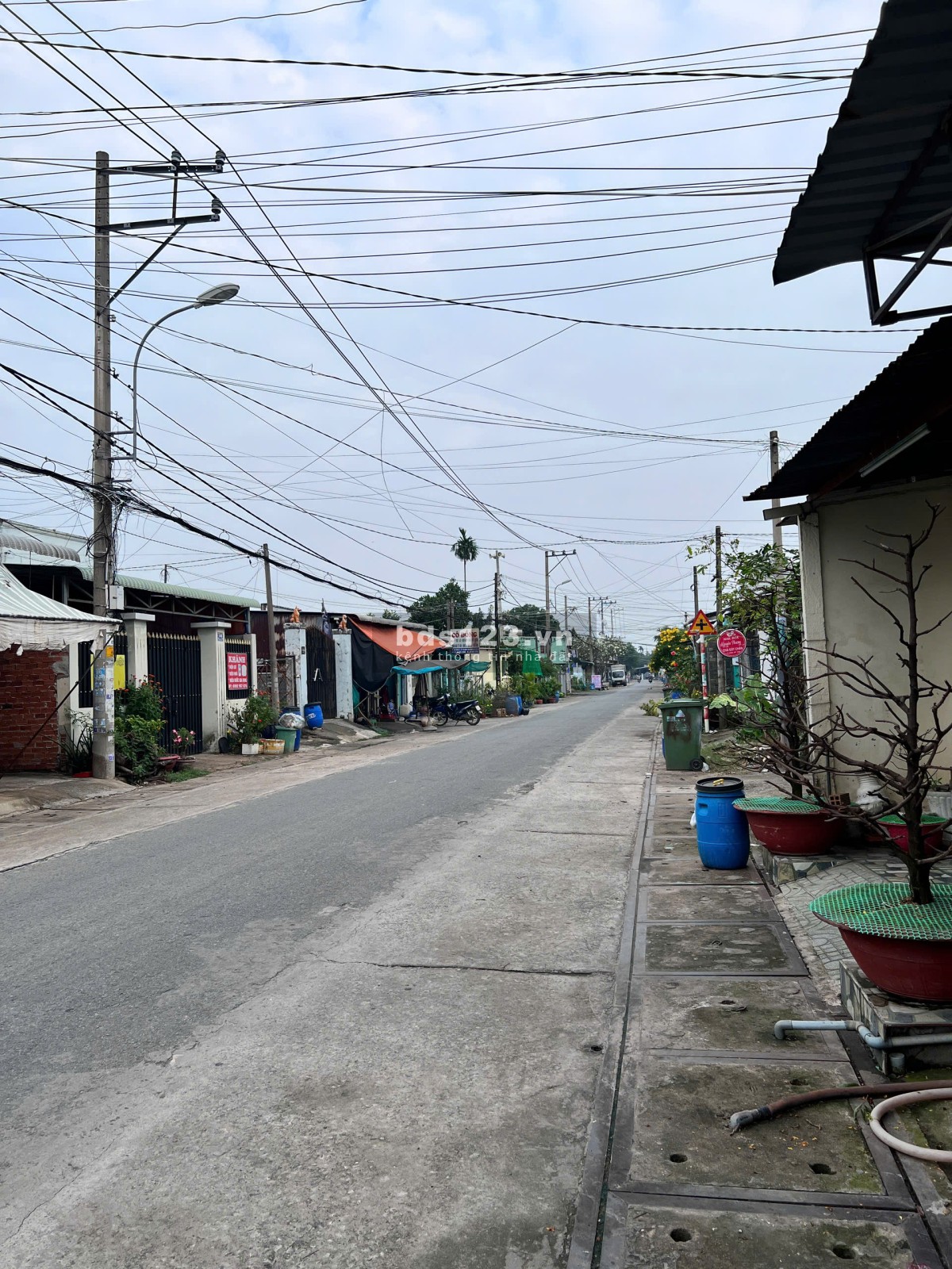 Bán Đất đường Trần Tử Bình, ngang 17 dài 38, full thổ cư. Giá 13,5 tỷ