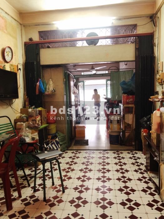 Bán nhà quận 4 gần Tôn Đản, 2 lầu, hẻm 3M, 4.44*8, nhỉnh 4 tỷ