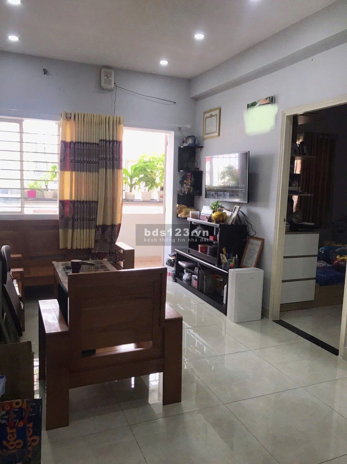 Chung cư 590, CMT8, P11, Quận 3: 79m2, 2p ngủ, 2wc, NT, 14tr