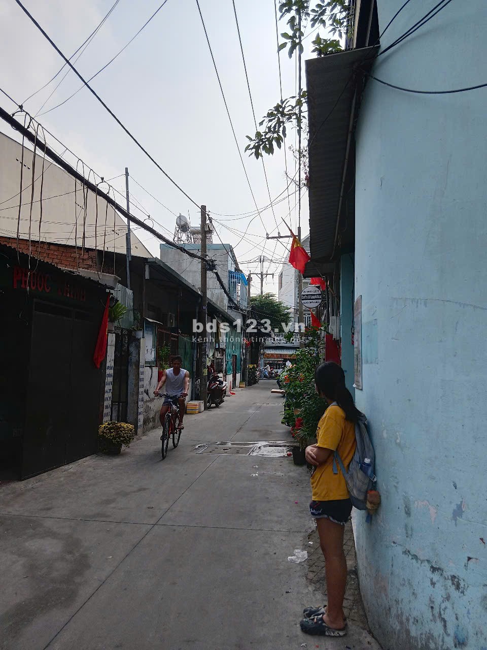 Bán nhà gần Nguyễn Văn Quá, quận 12, 6.3x12.3, 3 tầng, x tỷ.