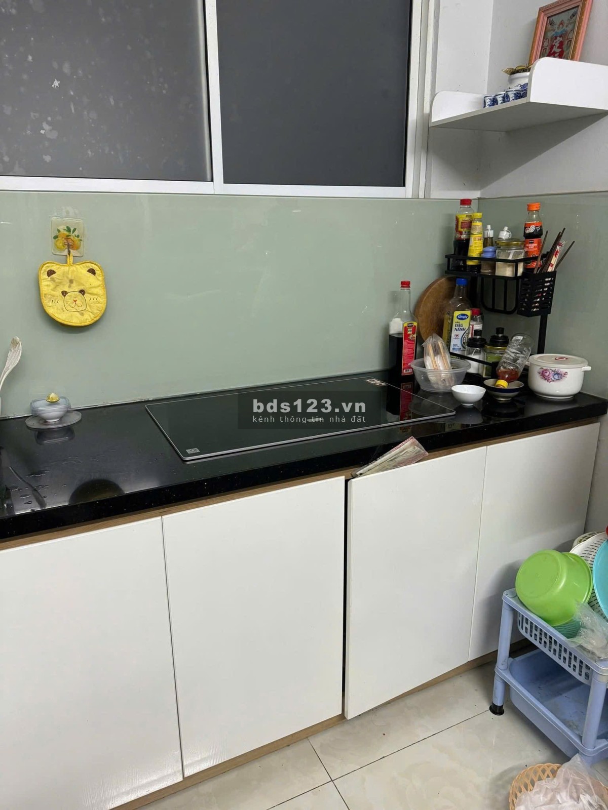 Chung cư 590, CMT8, P11, Quận 3: 79m2, 2p ngủ, 2wc, NT, 14tr