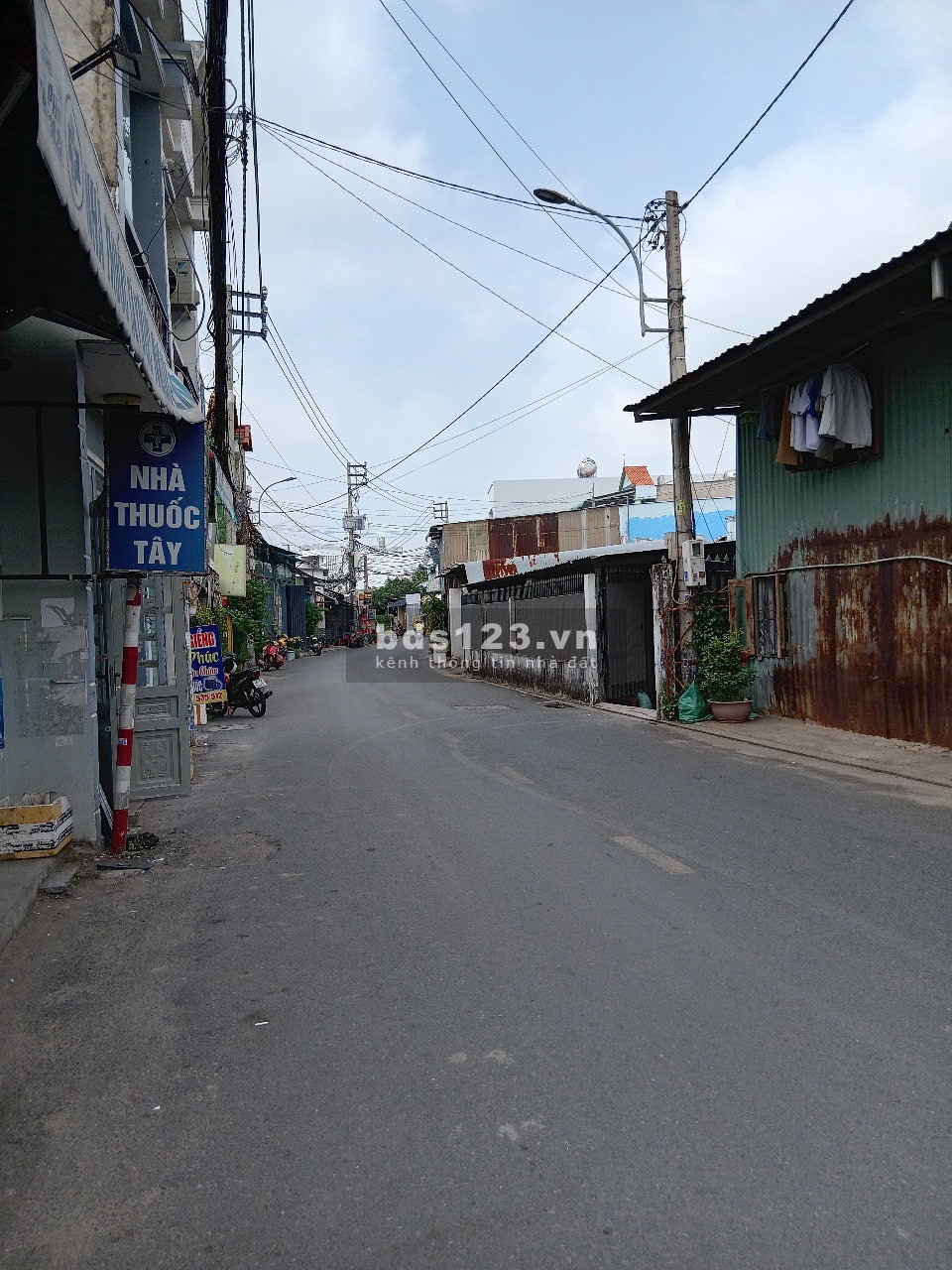 Bán nhà mặt tiền kinh doanh, giáp Lê Văn Khương, 1 trệt, quận 12, hẻm 8m, 4x17, nhỉnh 5 tỷ