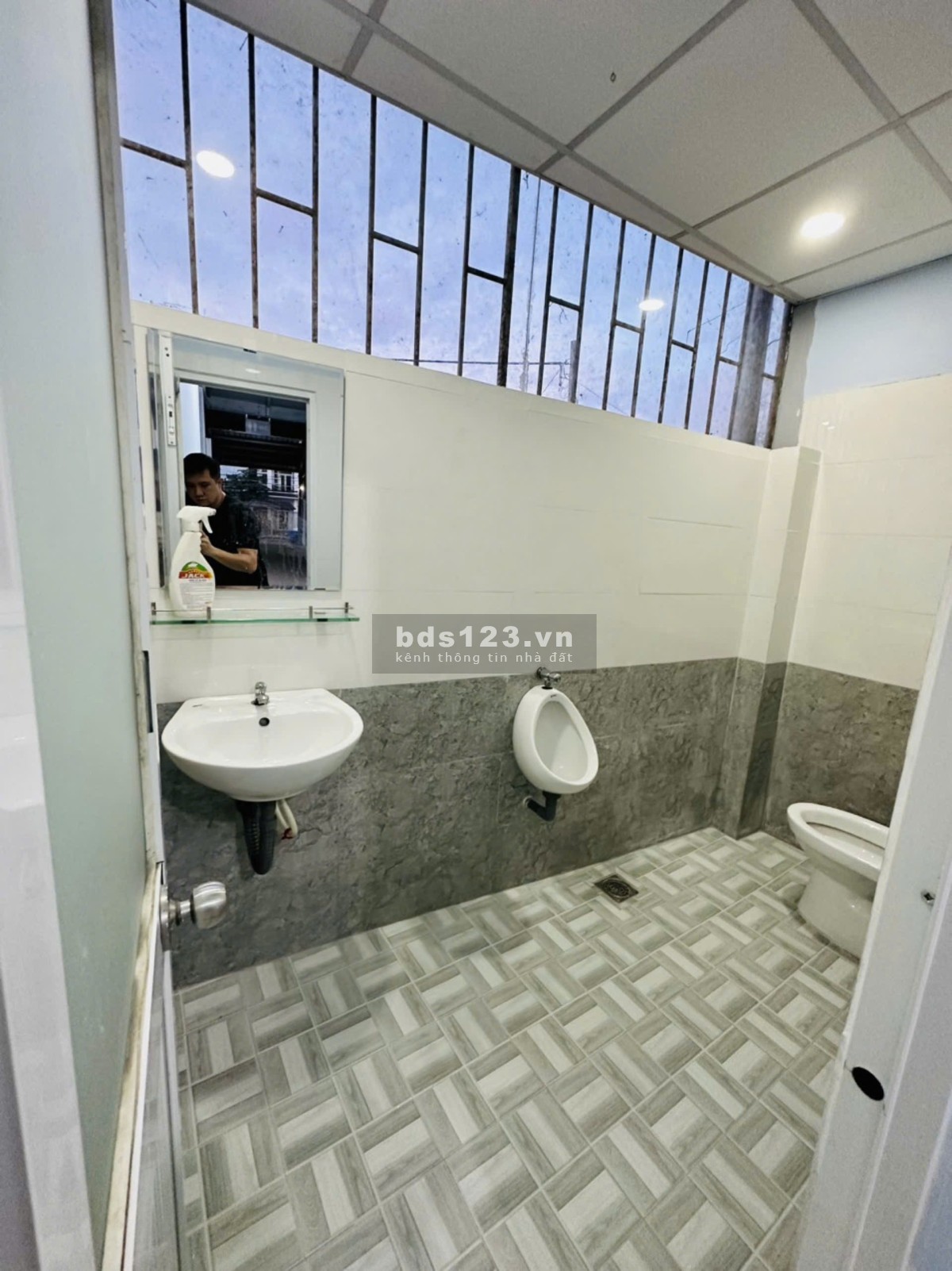 Cho thuê kho xưởng* 525m2 mặt tiền Lò Lu, Trường Thạnh, Quận 9