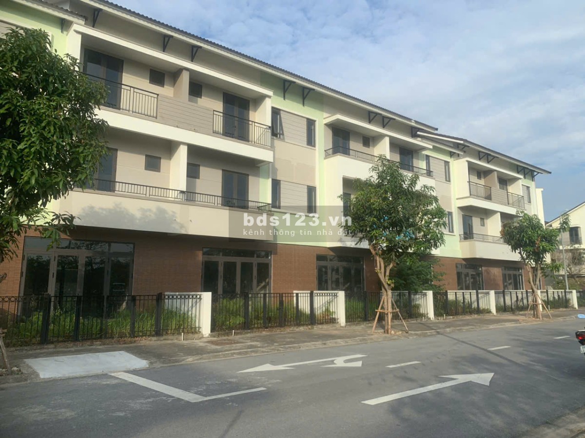 Shophouse 120m2 giá chỉ 10 tỷ, cách cầu Vĩnh Tuy 12km, kinh doanh sầm uất, đầu tư lợi nhuận x2x3