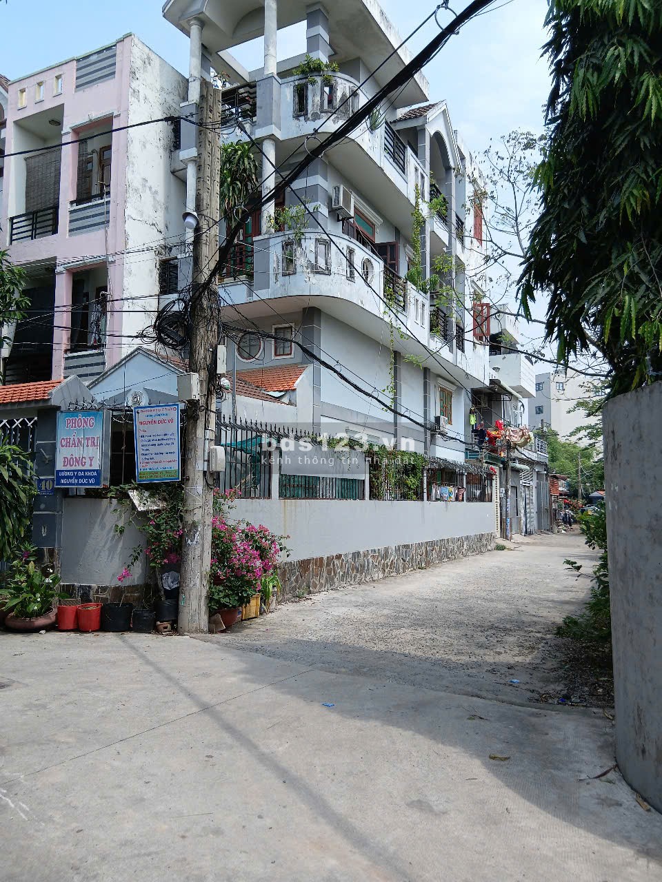 Bán đất lô góc 2 mặt hẻm, gần Lê Thị Riêng, quận 12, 5x18.5, 3.xx tỷ.