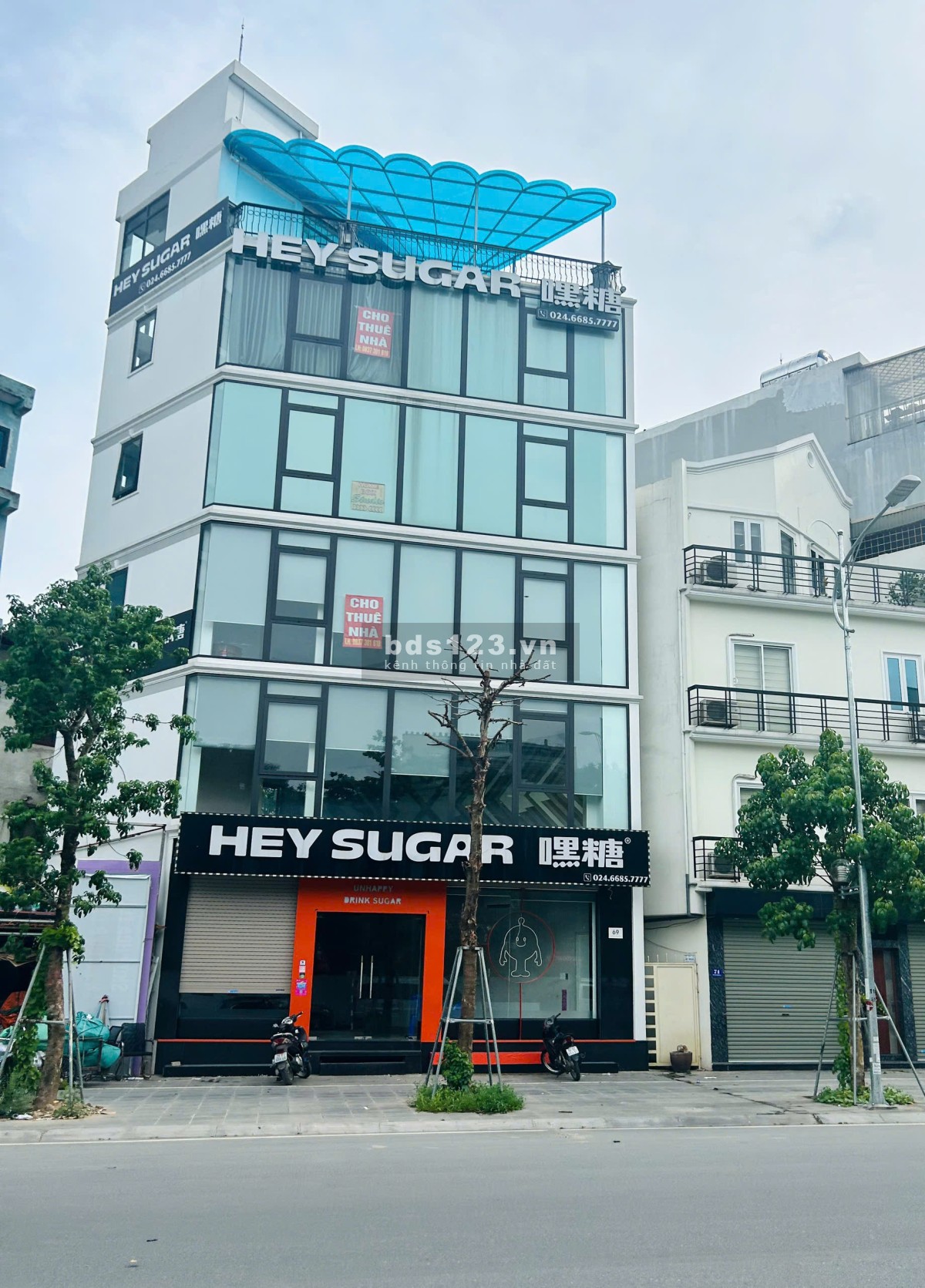 SIÊU VIP Nhà MP Nguyễn Ngọc Vũ - Giá 70tr. DT: 70m2 x 6 tầng - MT: 6m - Quận Cầu Giấy - Hà Nội.
