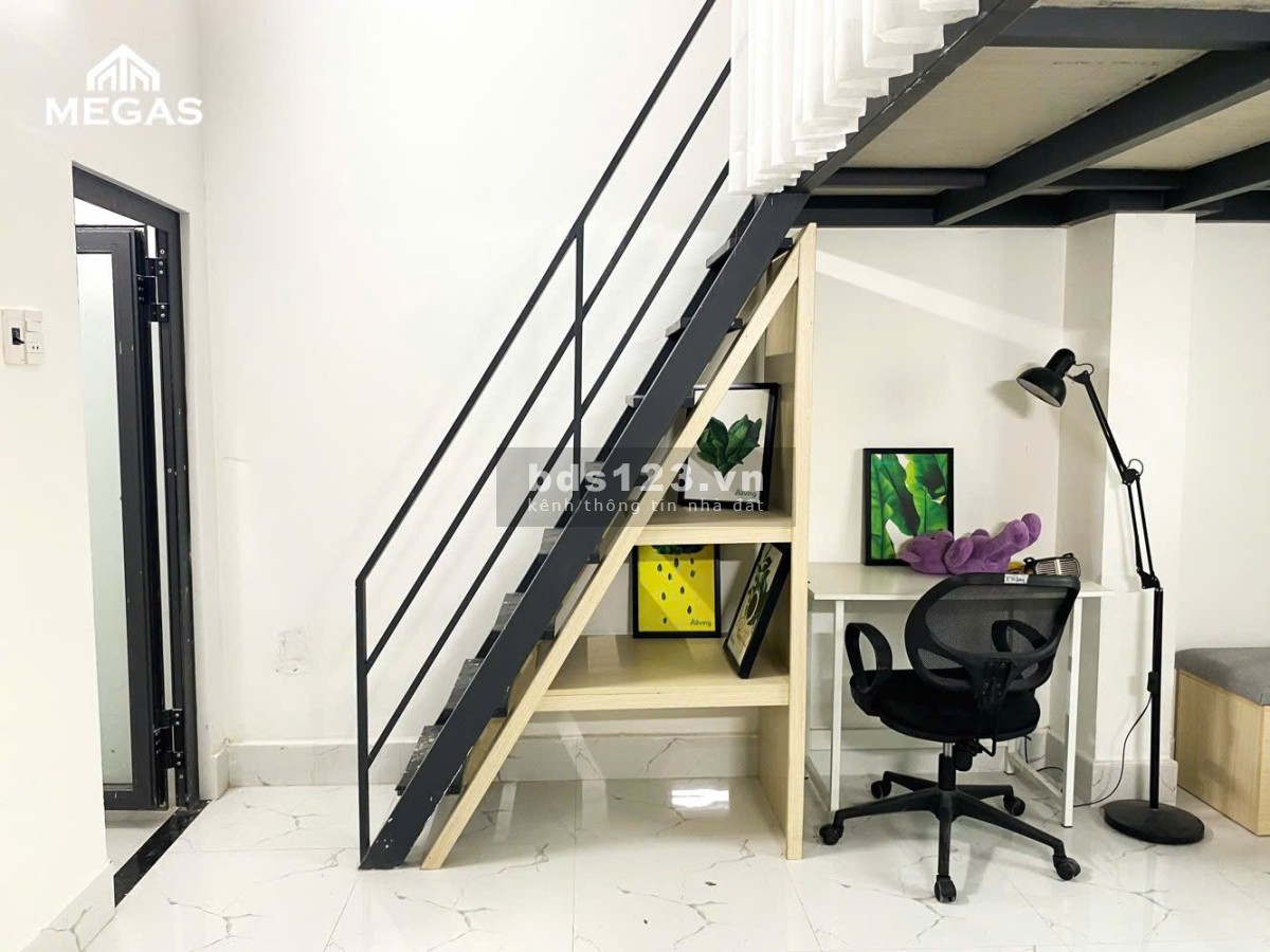 Phòng gác rộng, đầy đủ nội thất, không giới hạn người và xe