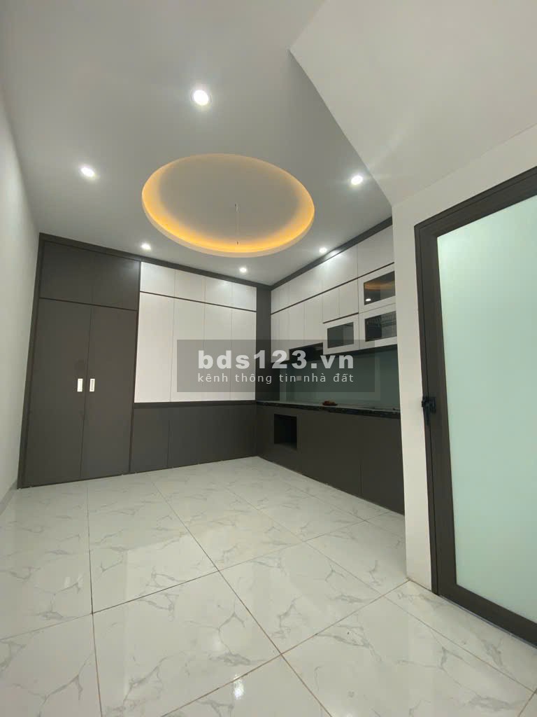 Bán nhà Liên Mạc 36.8M2, view sông Hồng, sổ đỏ sẵn, 5.86 tỷ