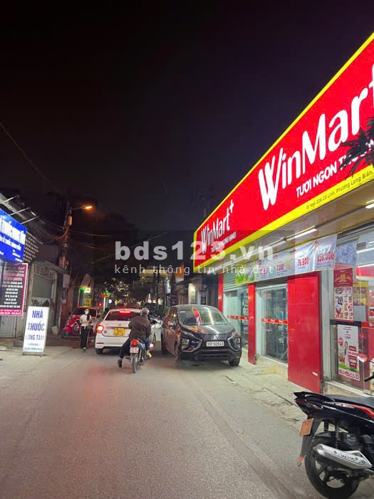 Đối diện Aeon Mall Long Biên - Ngõ thẳng tấp - Ô tô 7 chỗ - Tiện ích ngập tràn - Dt 64m2 - Giá 5 tỷ!