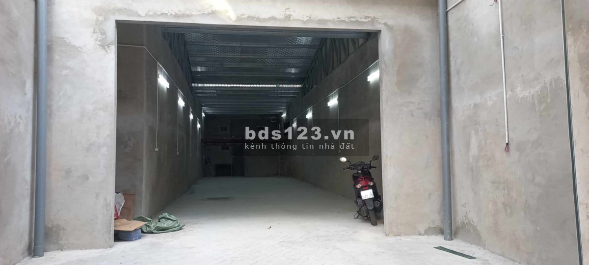 Bán Gấp Nhà Kho Mới Làm, Kiên Cố, Hiện đang Cho Thuê