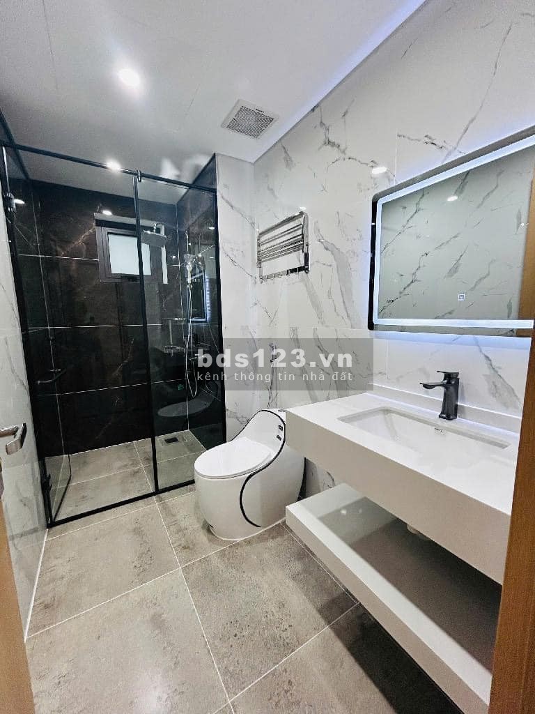 Bán nhà Ngô Gia Tự 6 tầng 50m2 đường ô tô tránh nhỉnh 9 tỷ