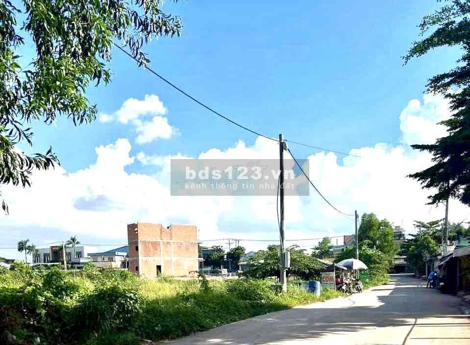 Cần tiền bán gấp 2 lô đất liền kề ngang 10m có thổ cư ngay chợ An Linh – Phú Giáo giá ngôp đầu tư