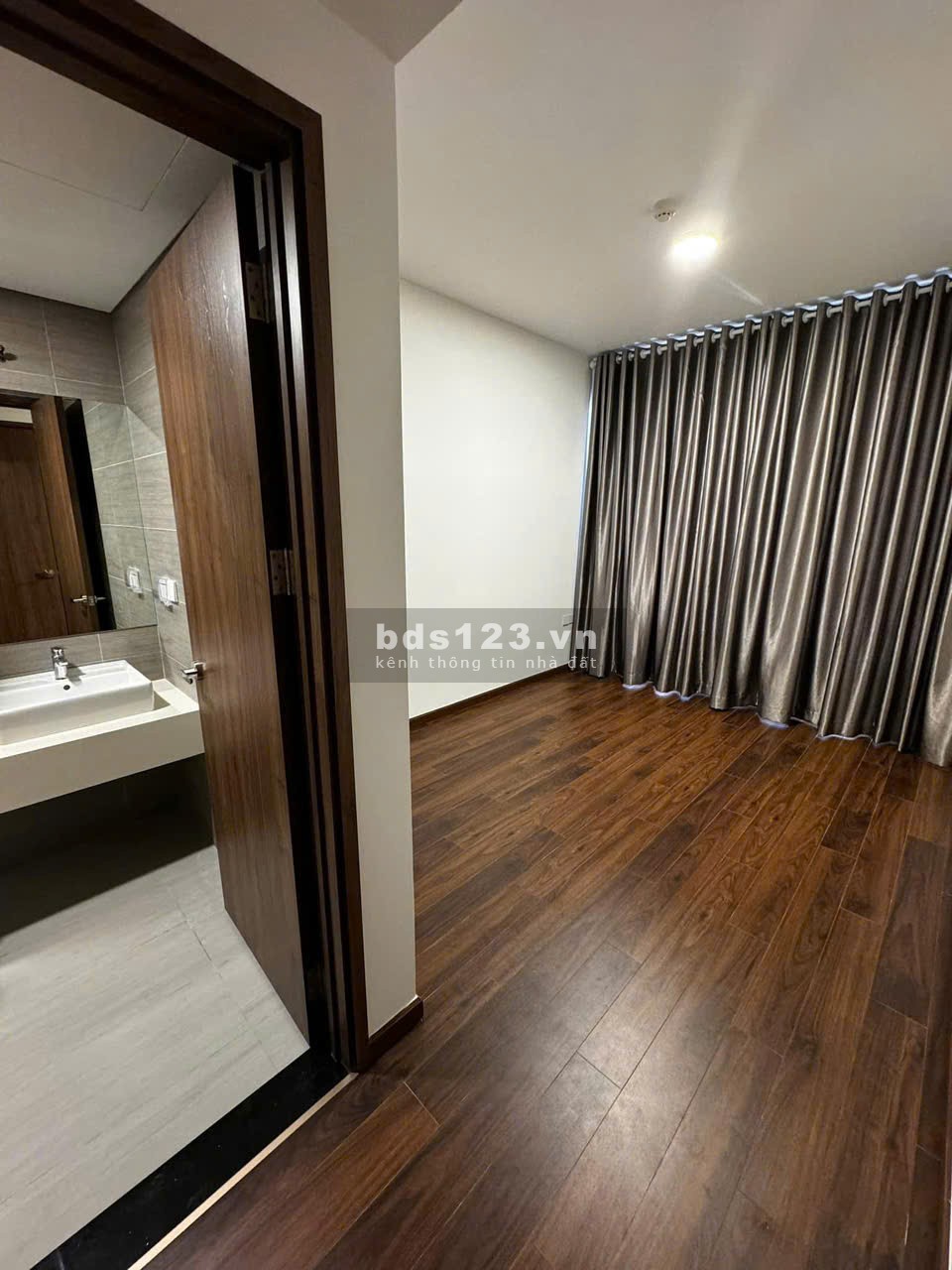 Chung cư Satra, Phan Đăng Lưu, PN: 18tr/tháng, 3p ngủ rộng, 2wc, 135m2