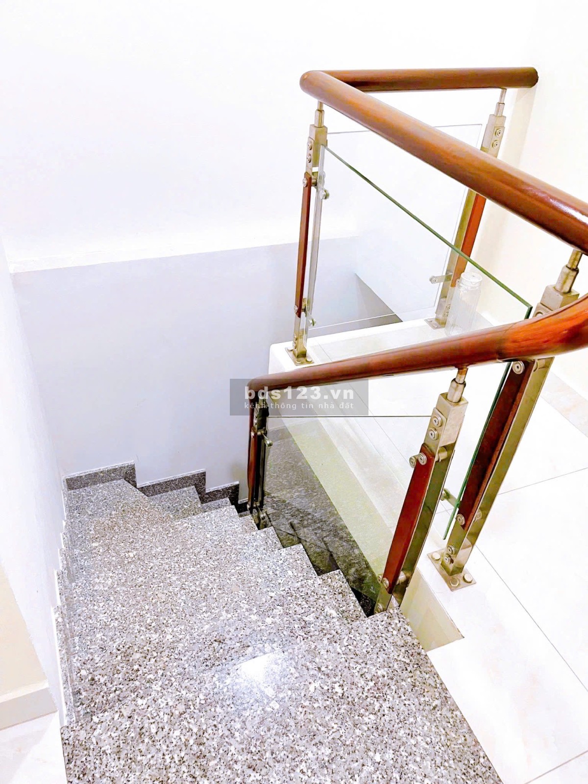 Bán nhà 2 tầng Nam Kỳ Khởi Nghĩa, Quận 3, 6.2 Tỷ, DT 47.56 m2, ngay hẻm đậu ô tô miễn phí