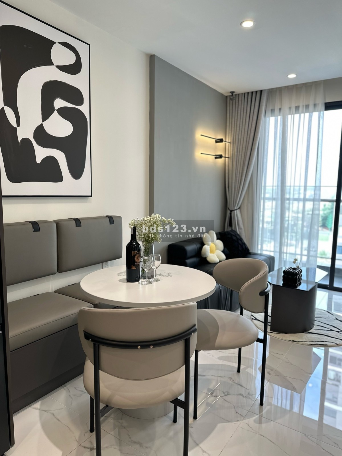 Chính chủ bán căn 2PN khu The Beverly 72m2 giá 3,7 Tỷ