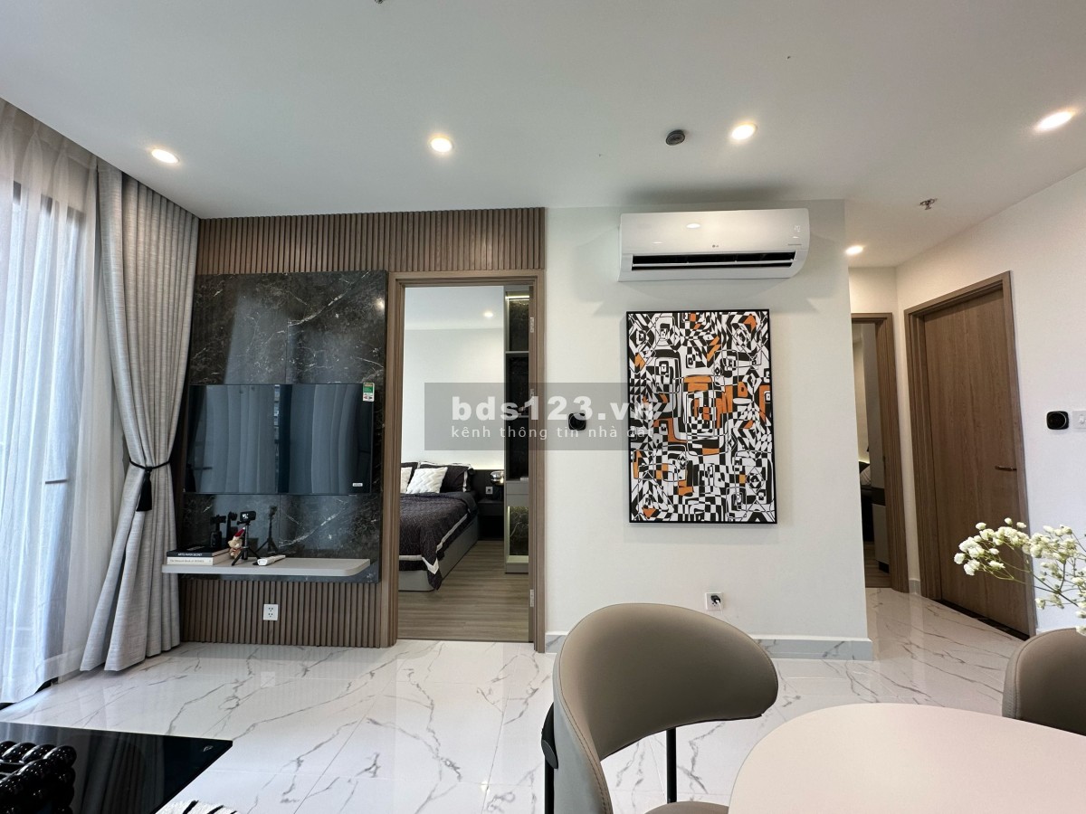 Chính chủ bán căn 2PN khu The Beverly 72m2 giá 3,7 Tỷ