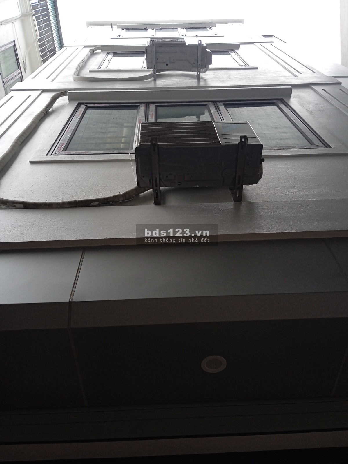 Chính chủ cho thuê nhà mới nguyên căn 45m2x 5 tầng. Giá 9.5 tr/th