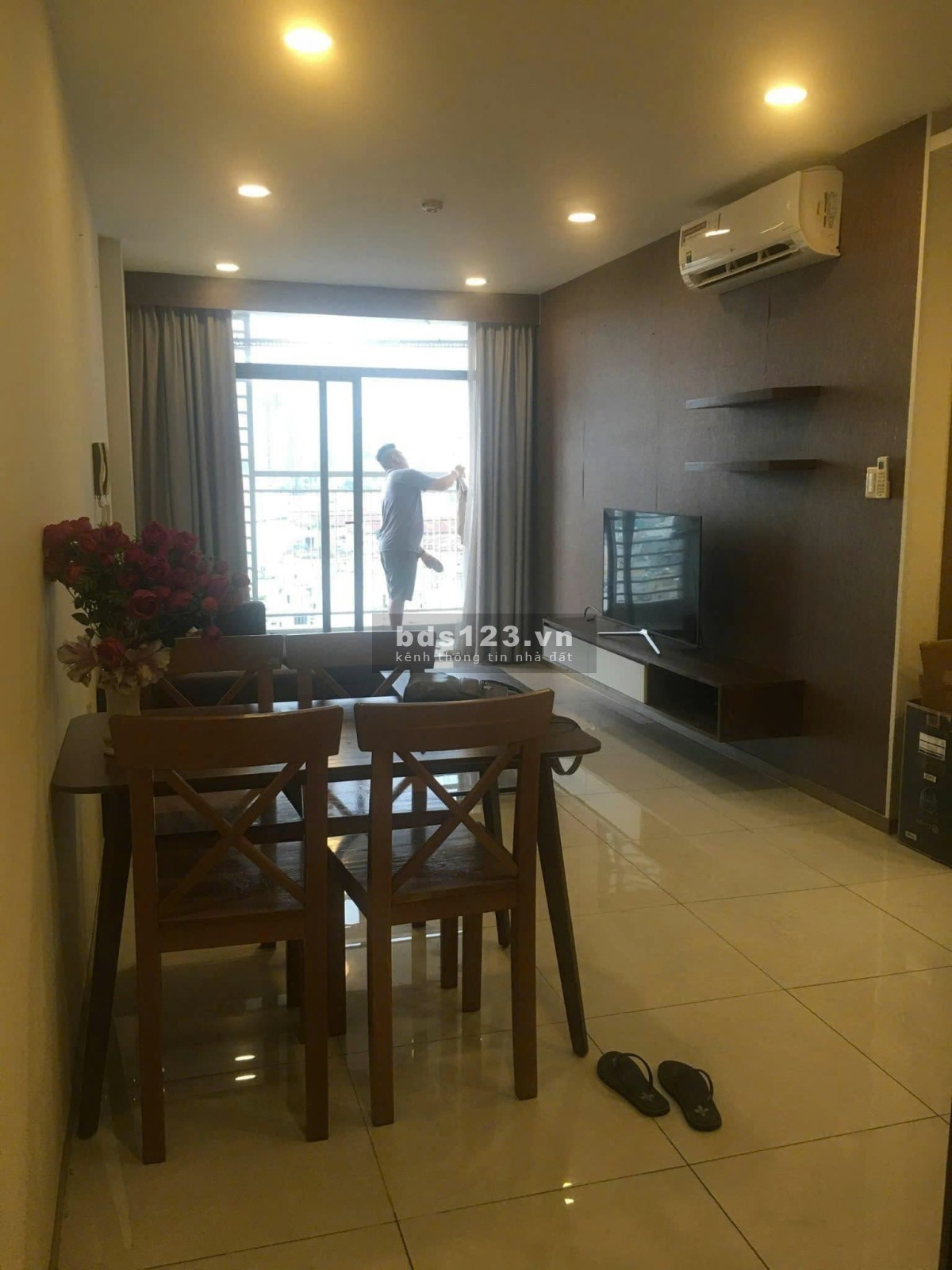 Chung cư Nguyễn Phúc Nguyên, P10, Quận 3: 91m2, 2p ngủ, 2wc,14tr./th